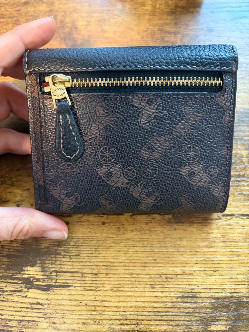 Coach Wyn Small Wallet - Picture 3 of 5